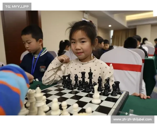16岁印裔天才少年挑战世界棋王 国际象棋赛场迎来巅峰对决 16岁印裔天才少年挑战世界棋王 国际象棋赛场迎来巅峰对决
